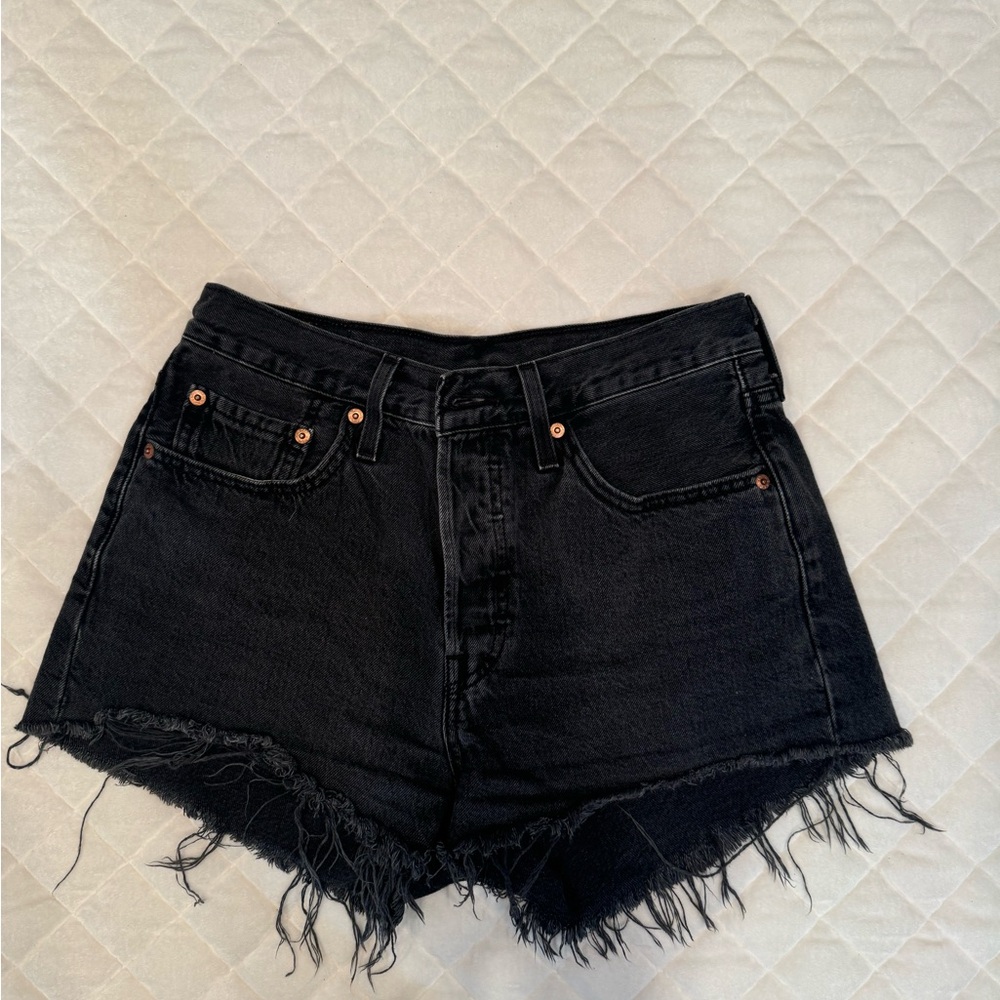 501 Levi Jean shorts